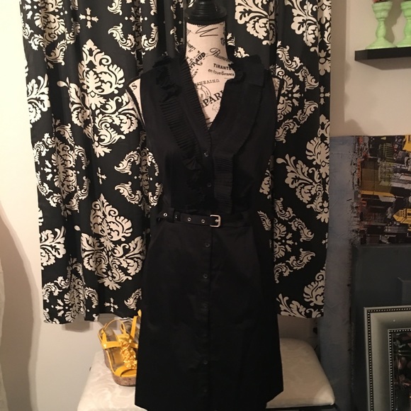 Apt. 9 Dresses & Skirts - EUC Apt. 9 Shirt Dress with Ruffles